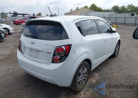 2015 Chevrolet Sonic Lt Manual z USA, uszkodzony, nr VIN 1G1JD6SB1F4131930